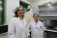 Las investigadoras María José Prieto y Nieves Abril, dos de las autoras del trabajo
