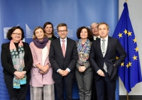 Crue y CRUP se renen con el comisario europeo de Investigacin, Ciencia e Innovacin
