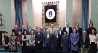 Foto de familia de autoridades asistentes a la reunión