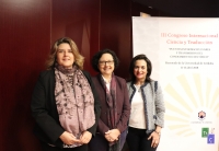 Las presidentas del Congreso junto con la vicerrectora de Investigacin
