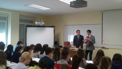 Orlando Callaghan (King’s College) participa en las clases de inglés impartidas en el Grado de Administración y Dirección de Empresas de la UCO